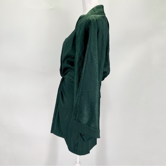 Storia Kimono Sleeve Knot Front Mini Dress Emerald Satin Open Back - Picture 7 of 11